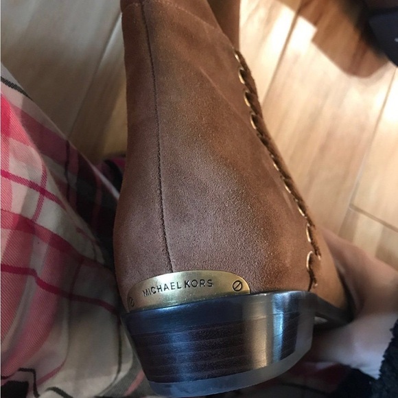 Michael Kors Caramel Malin Grommet boots - Picture 4 of 4